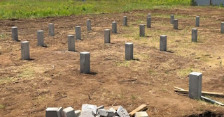 Фундамент на забивных жб сваях под ключ в Мончегорске - фундамент из забивных железобетонных свай цена от 3200 руб/м2